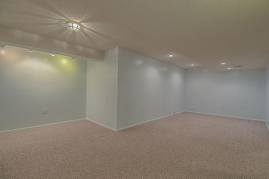 13105 Noland St — photo 24