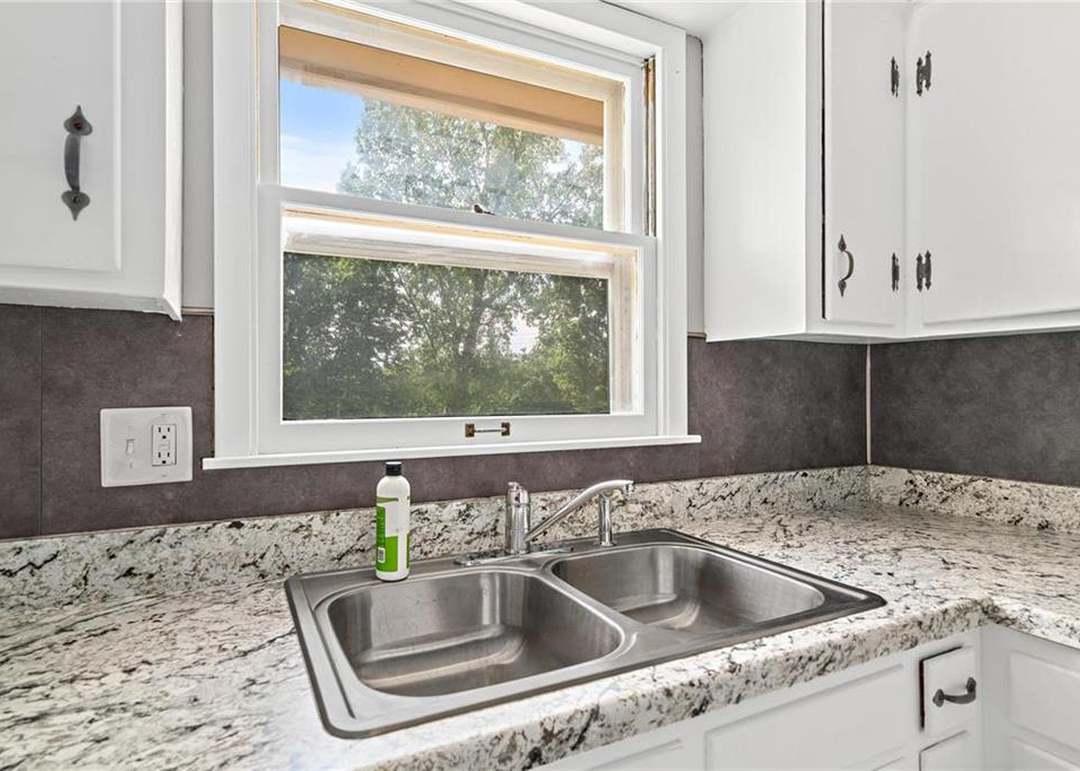13116 Winchester Avenue — photo 20