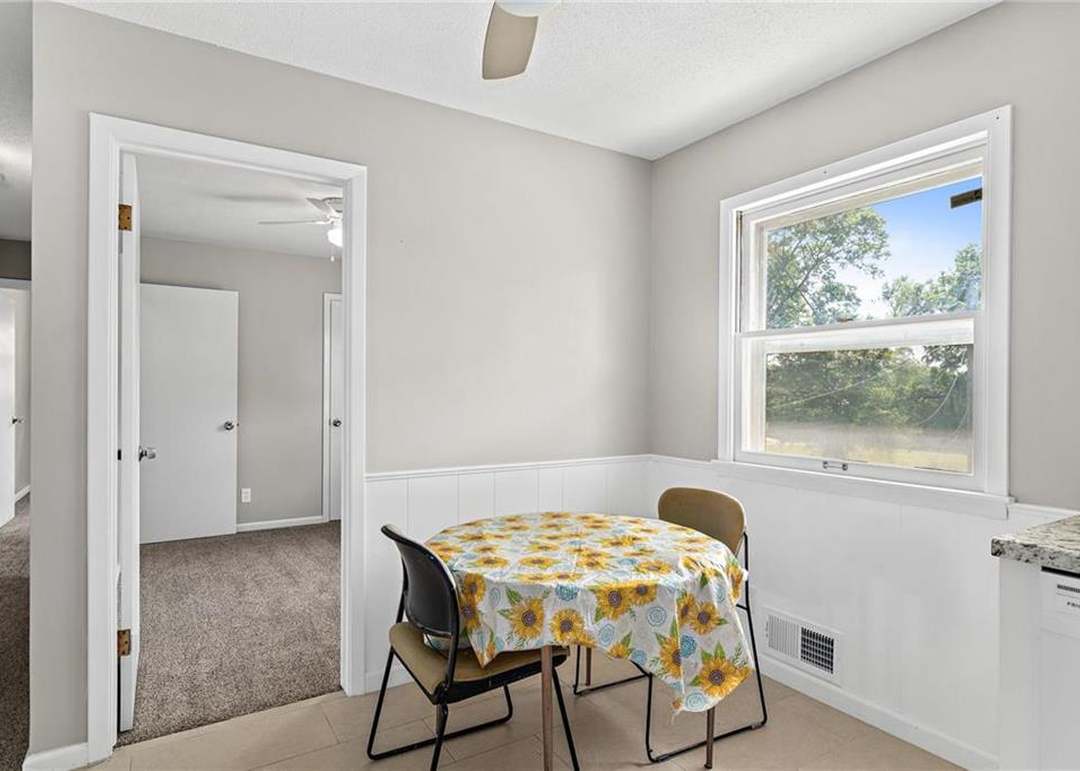 13116 Winchester Avenue — photo 21