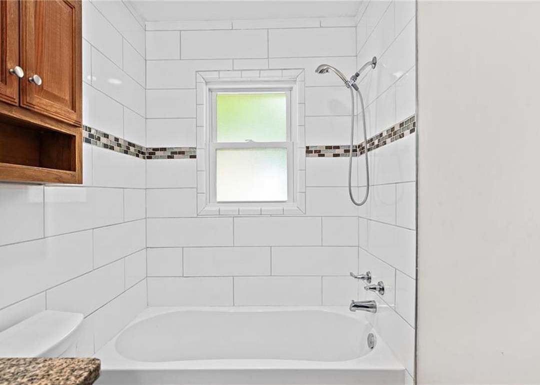 13116 Winchester Avenue — photo 25