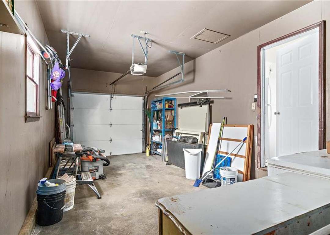 13116 Winchester Avenue — photo 28
