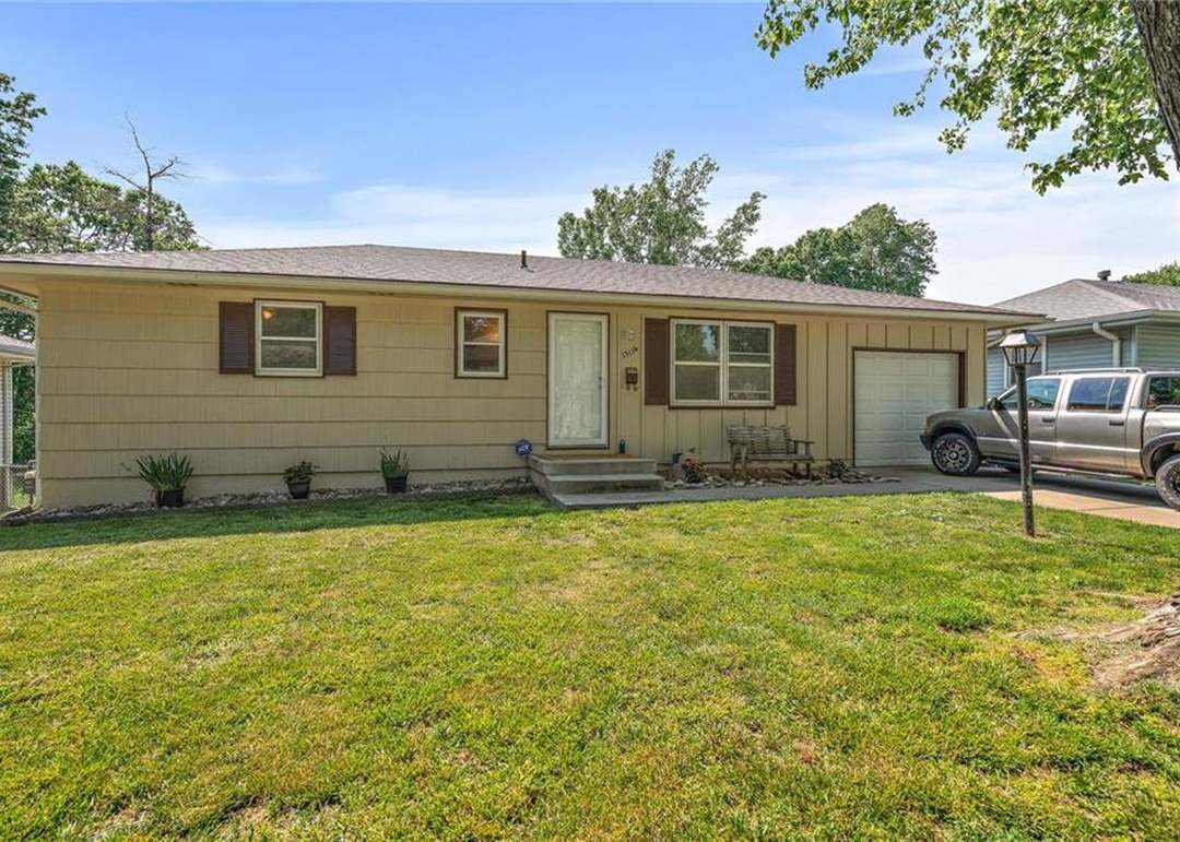 13116 Winchester Avenue — photo 41