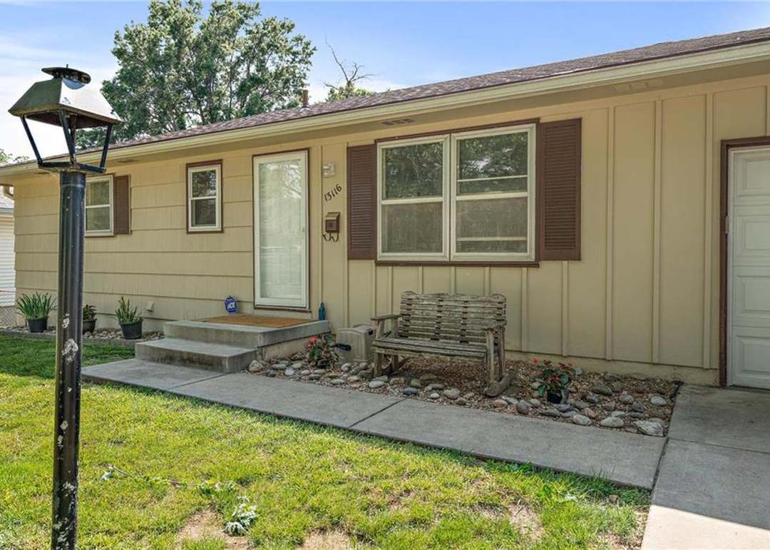 13116 Winchester Avenue — photo 42
