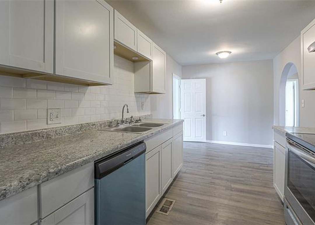 13119 Fuller Avenue — photo 14