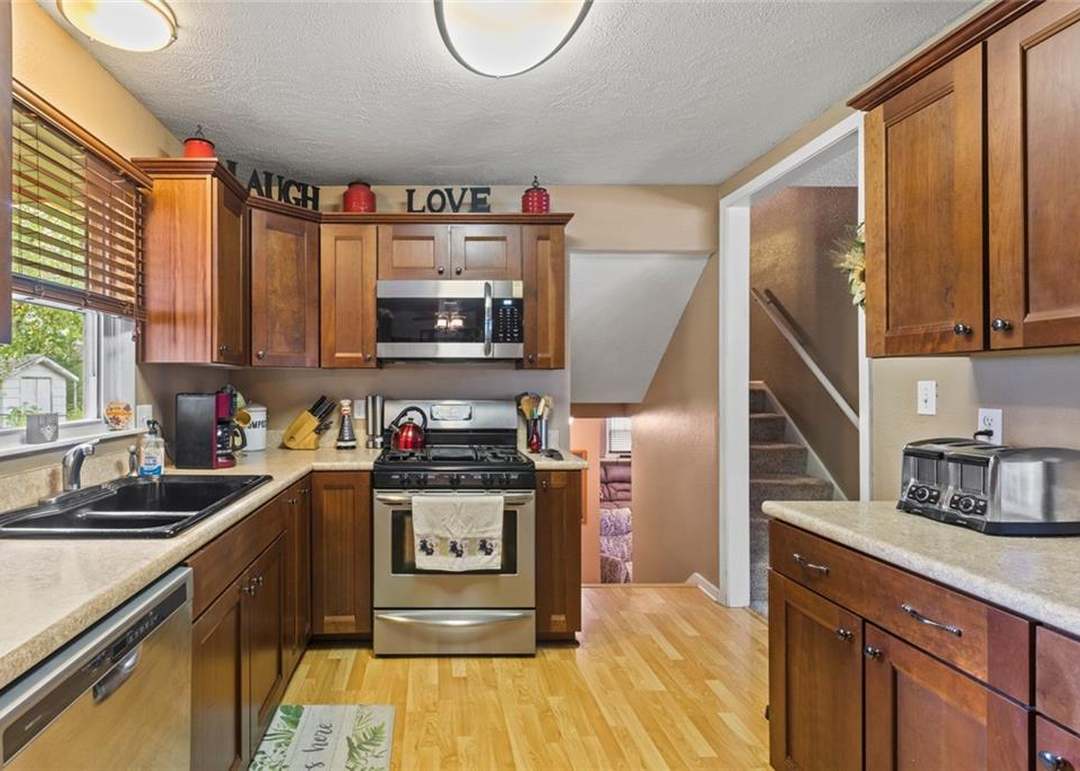 1312 Elm Street — photo 9