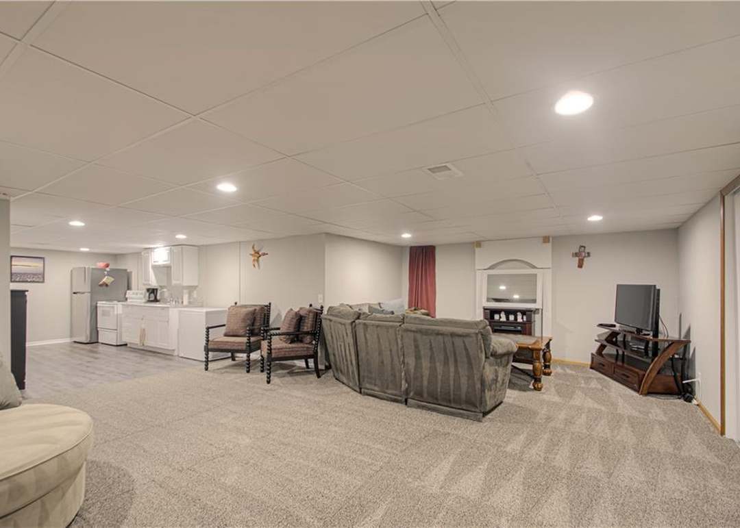 13130 W 105th Street — photo 32