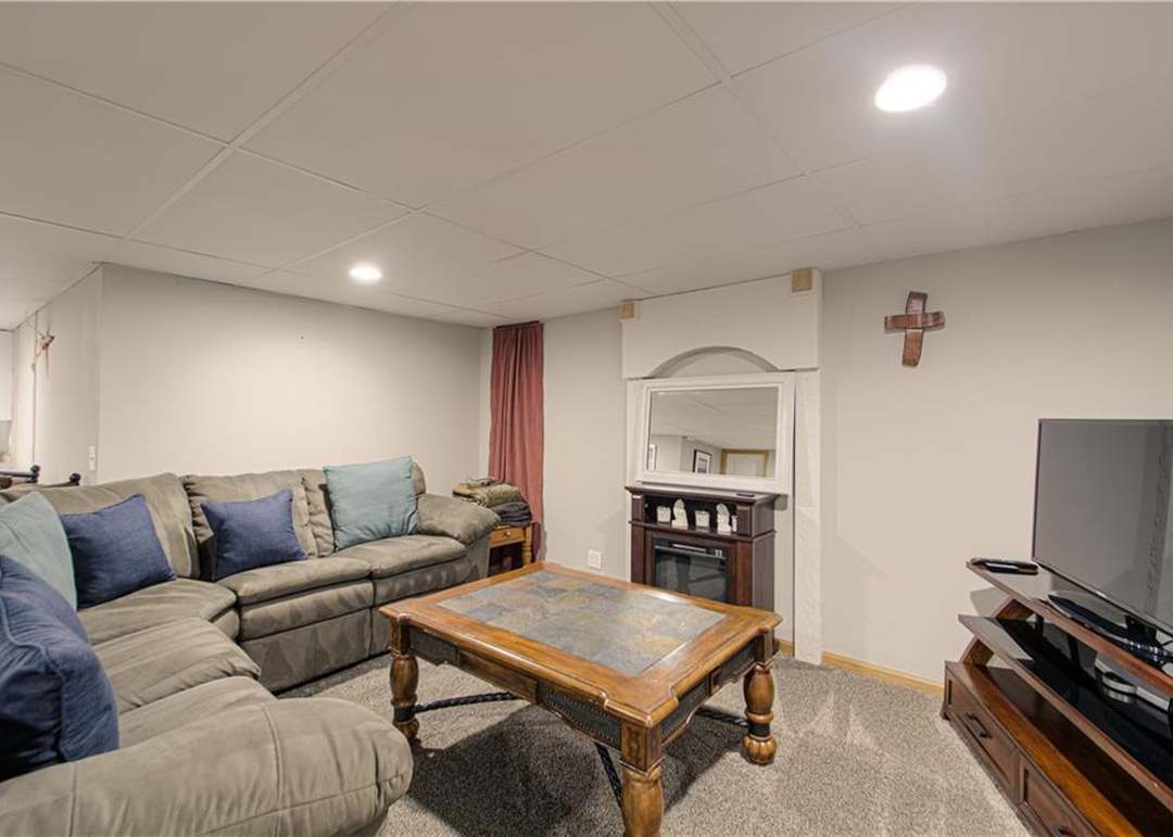 13130 W 105th Street — photo 33