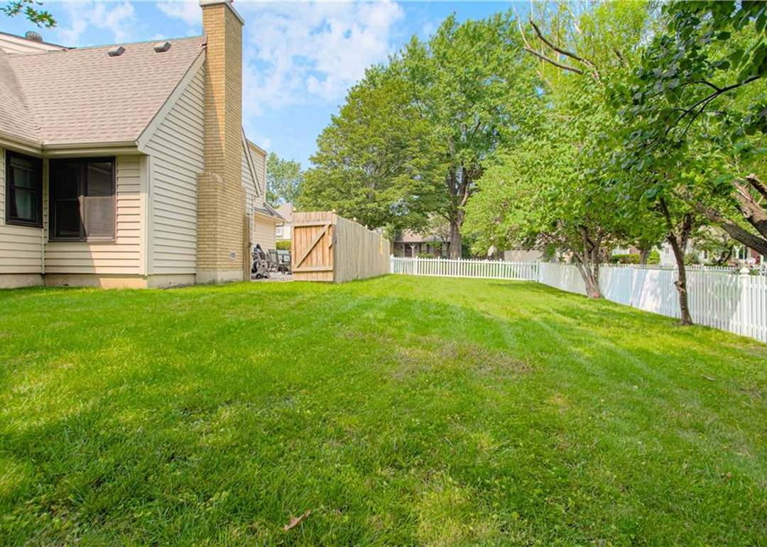 13130 W 105th Street — photo 47