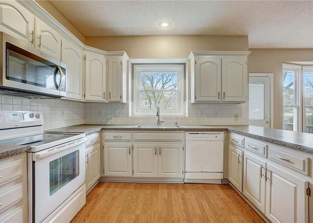 13131 S Summit Street — photo 19