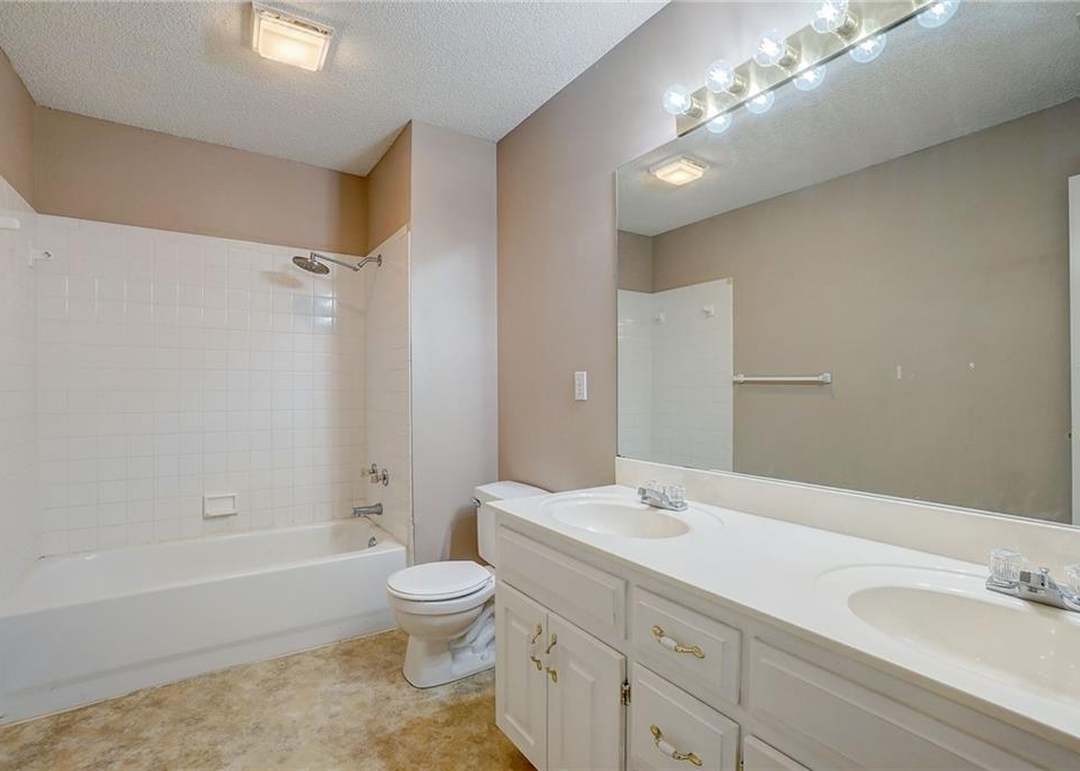 13131 S Summit Street — photo 21