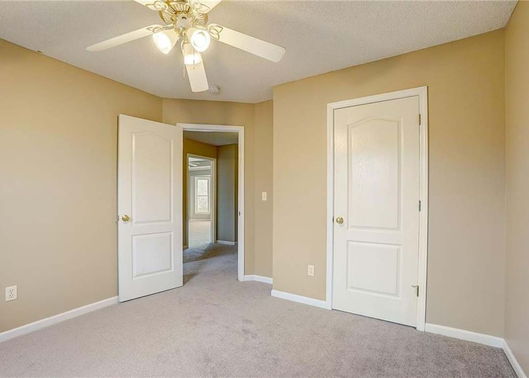 13131 S Summit Street — photo 24