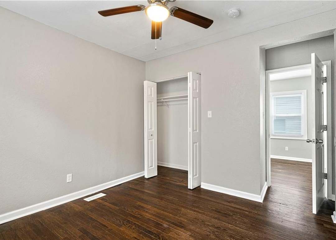 1314 E 62nd Street — photo 7