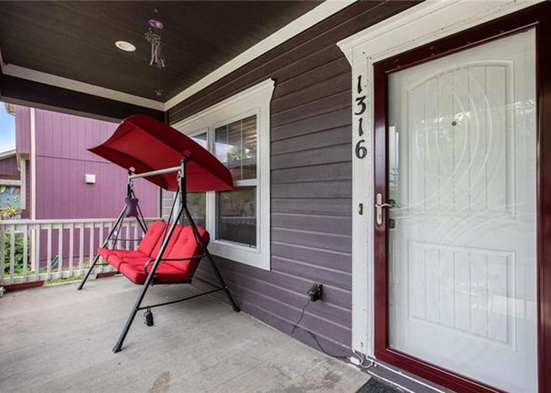 1316 Grandview Boulevard — photo 10