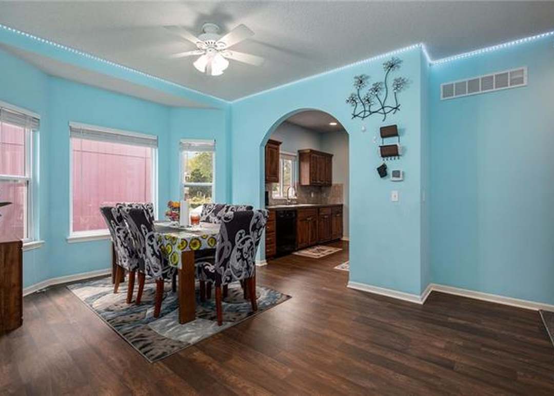 1316 Grandview Boulevard — photo 12