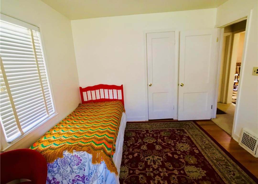 1317 W 29th Street — photo 13