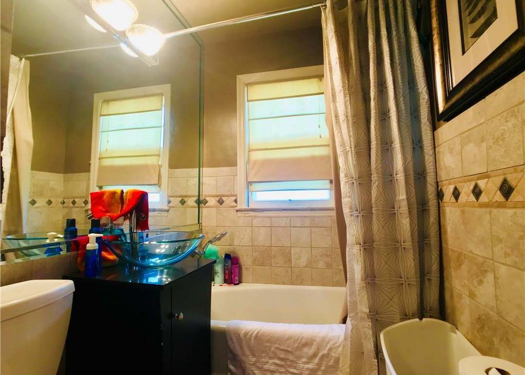 1317 W 29th Street — photo 14