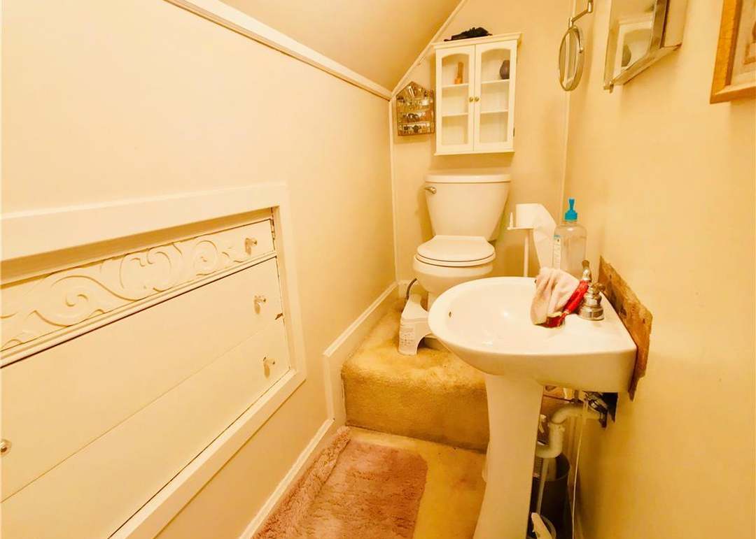 1317 W 29th Street — photo 18