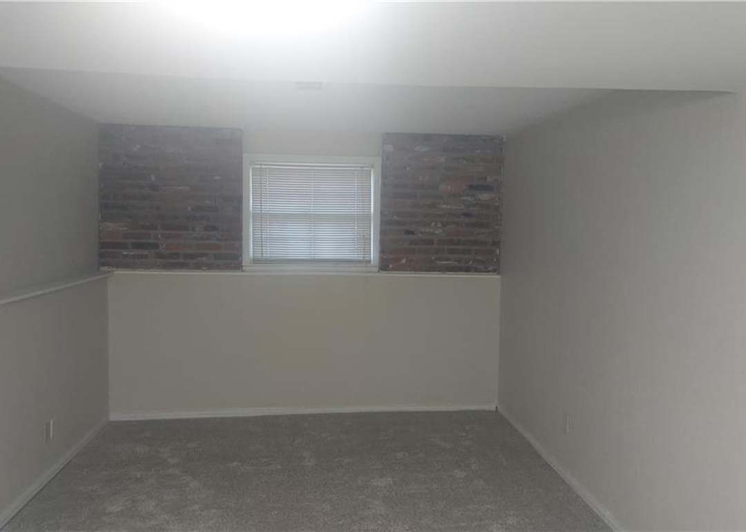 13212 Winchester Avenue — photo 5