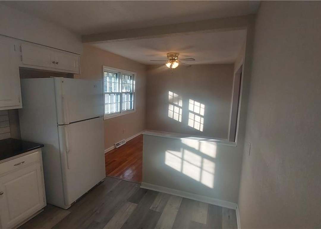 13212 Winchester Avenue — photo 20