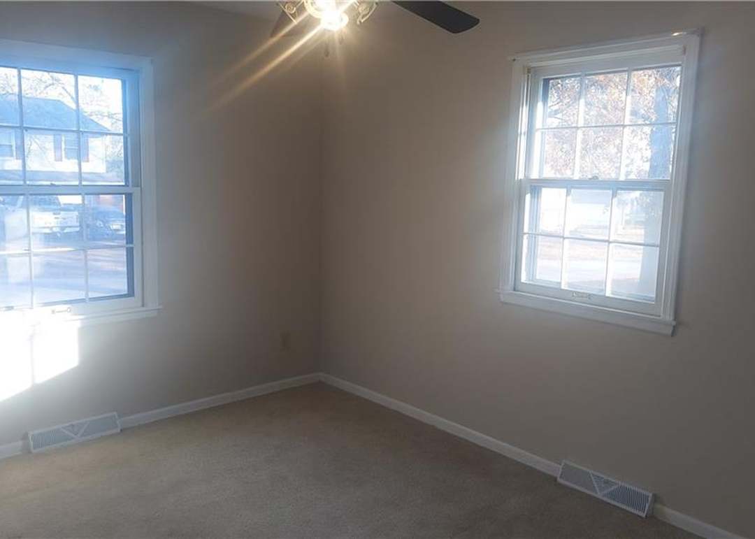 13212 Winchester Avenue — photo 25