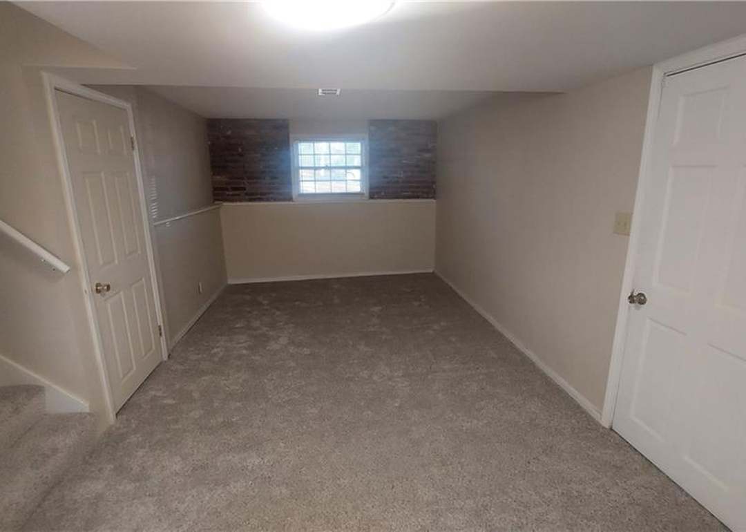 13212 Winchester Avenue — photo 35