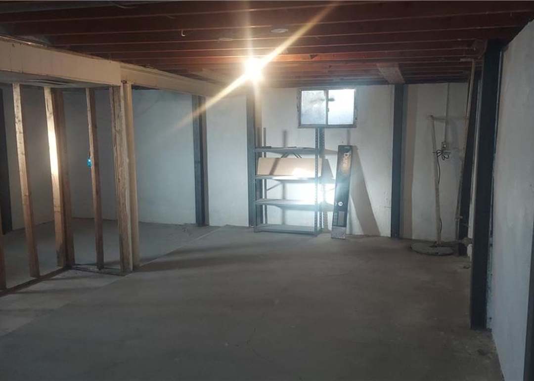 13212 Winchester Avenue — photo 48
