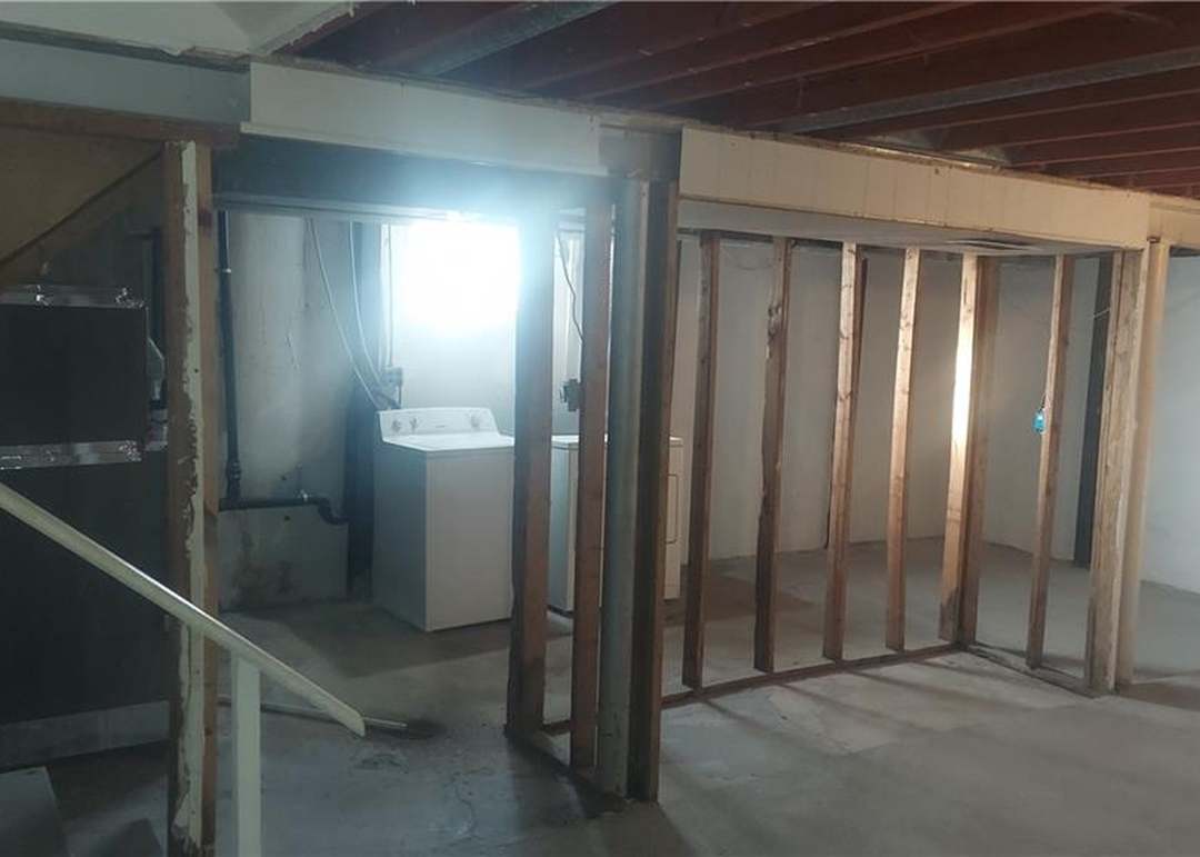 13212 Winchester Avenue — photo 49