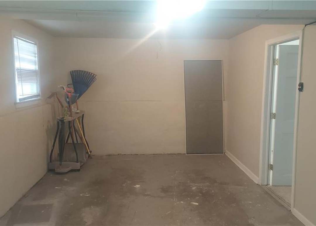 13212 Winchester Avenue — photo 51