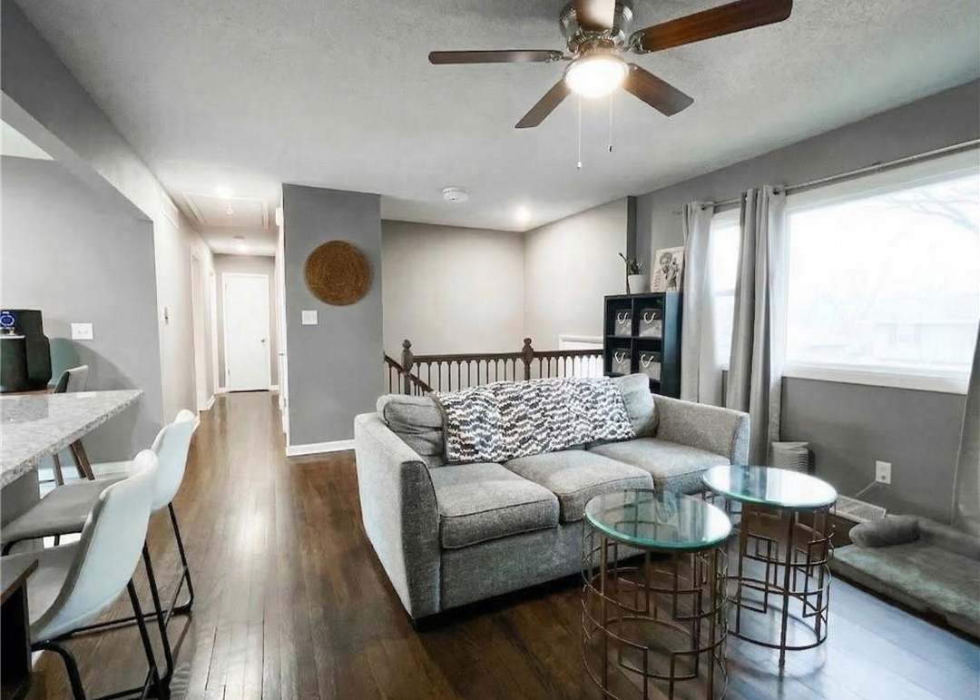 13213 Winchester Avenue — photo 10