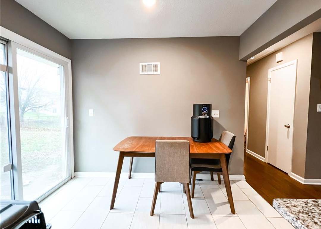 13213 Winchester Avenue — photo 14