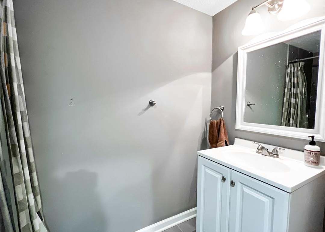 13213 Winchester Avenue — photo 21