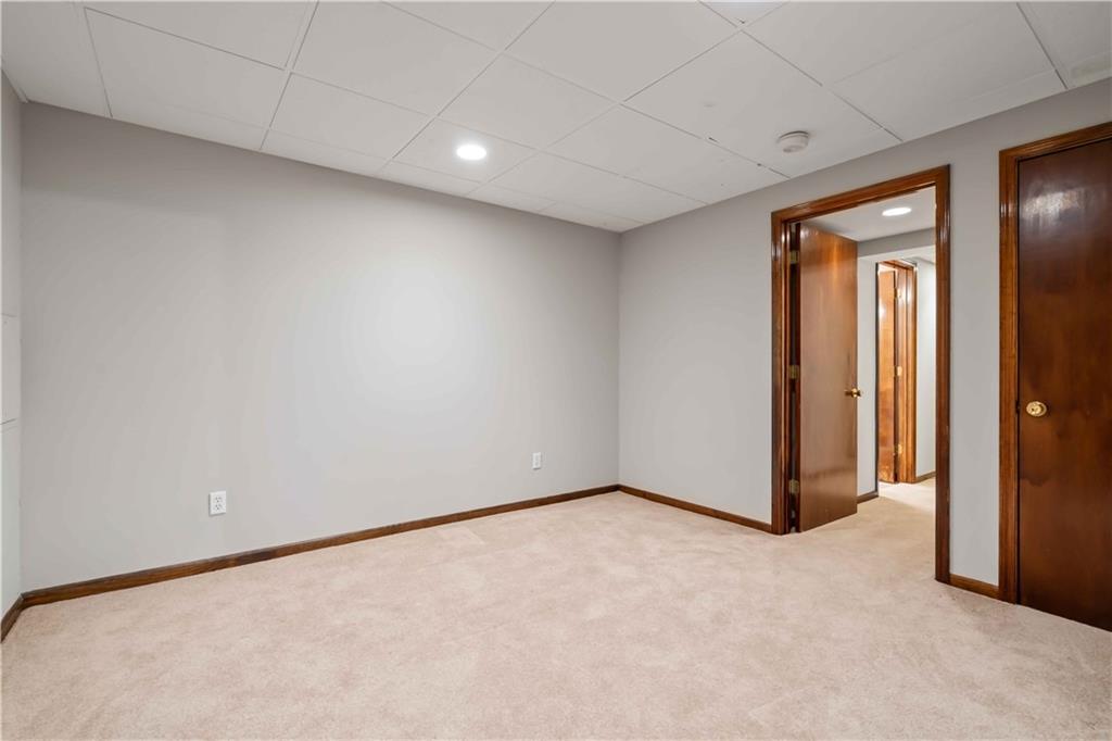 1322 E 153rd Terrace — photo 39