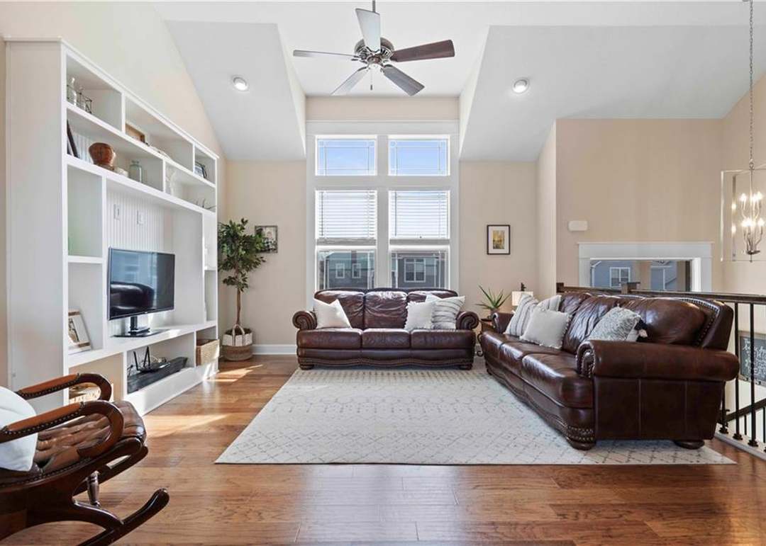 1324 N 160th Terrace — photo 9