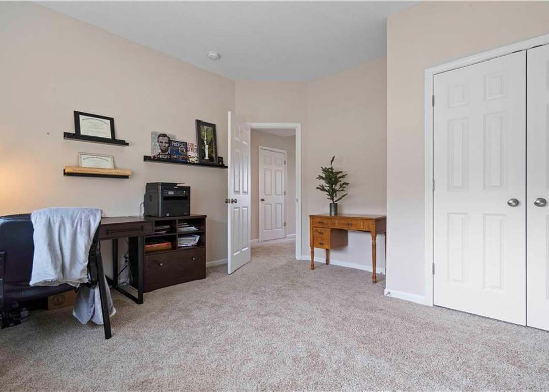 1324 N 160th Terrace — photo 34