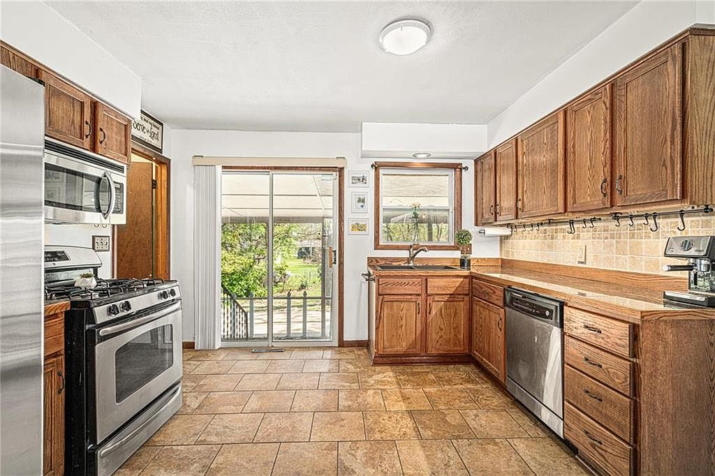 13331 W 61st Street — photo 12