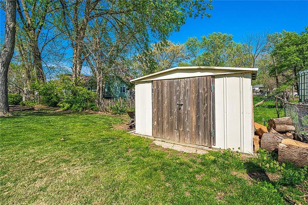 13331 W 61st Street — photo 33