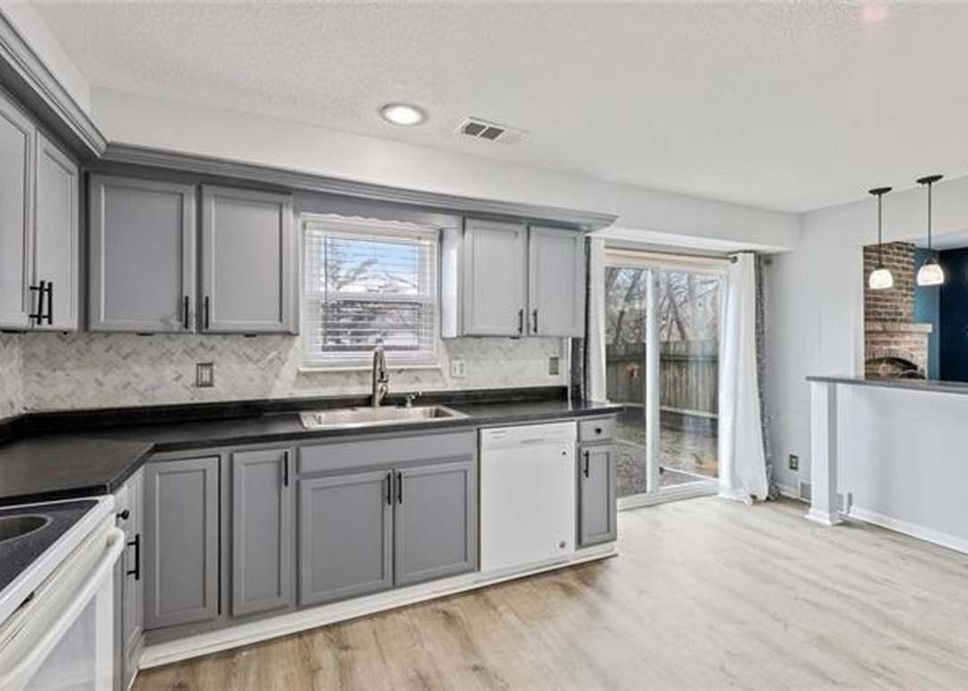 13408 W 102nd Street — photo 12