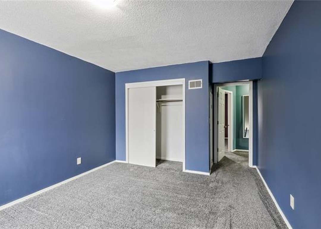 13408 W 102nd Street — photo 17