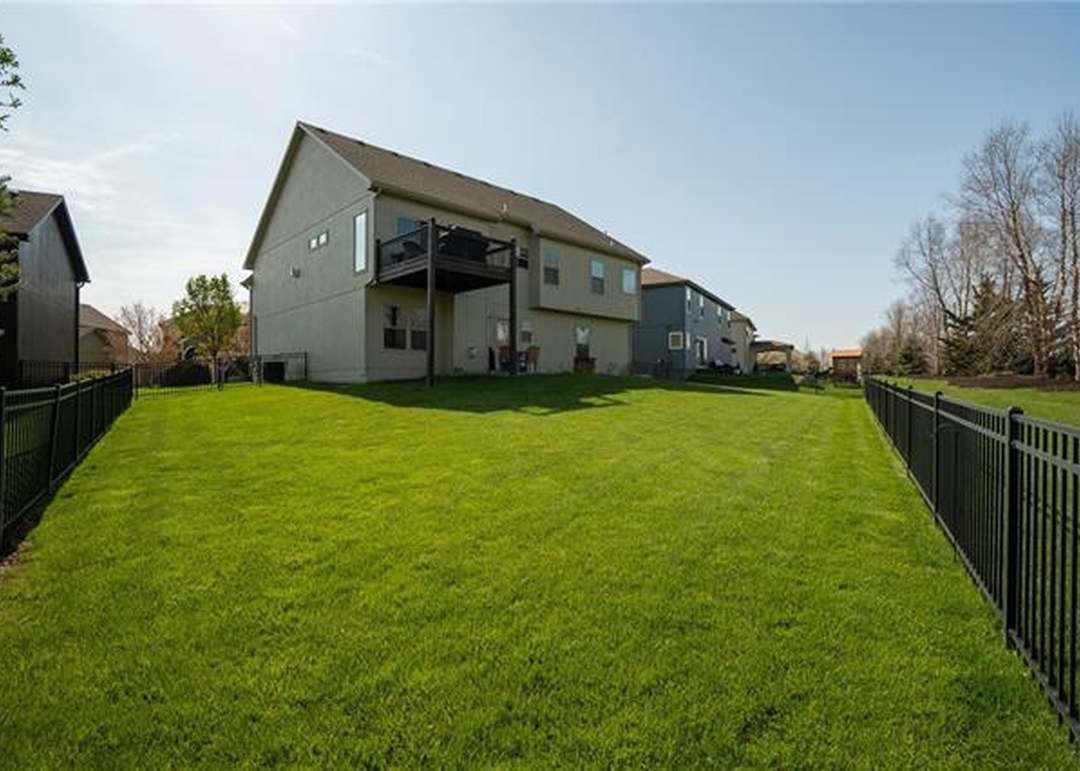 13422 W 173rd Terrace — photo 3