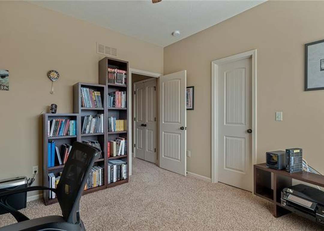13422 W 173rd Terrace — photo 7