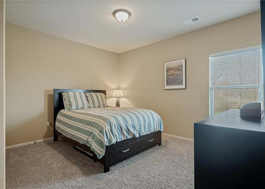 13422 W 173rd Terrace — photo 36