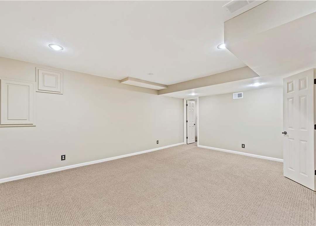 13506 W 115th Street — photo 31