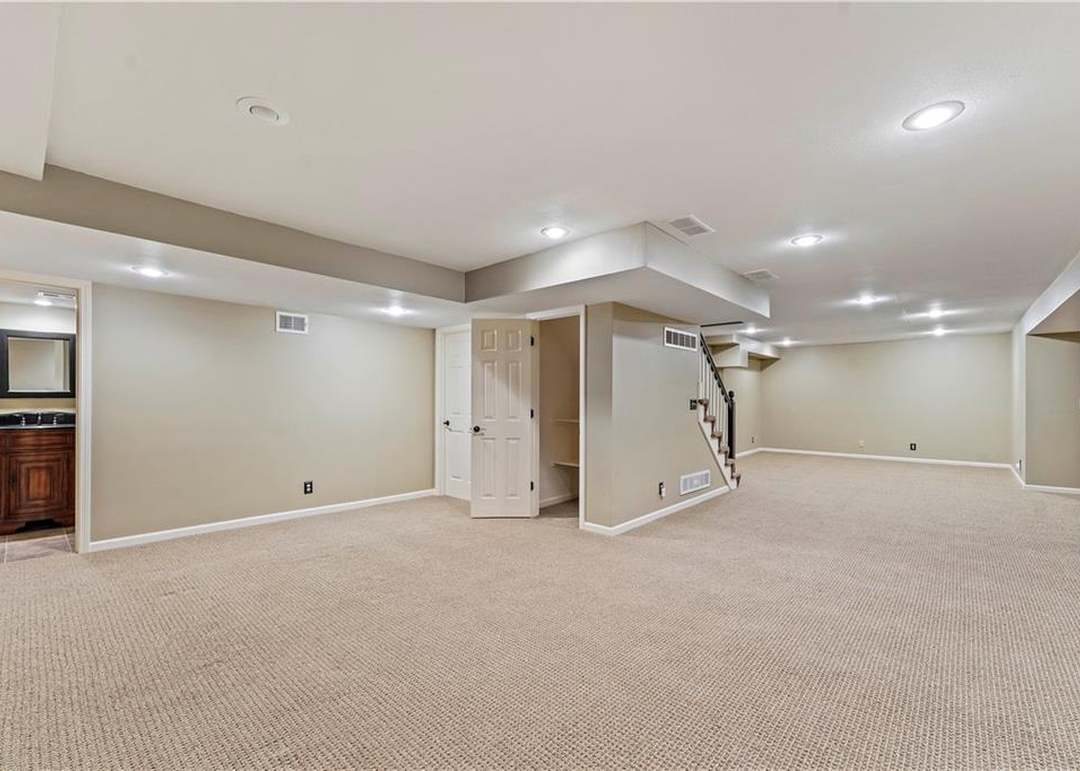 13506 W 115th Street — photo 32