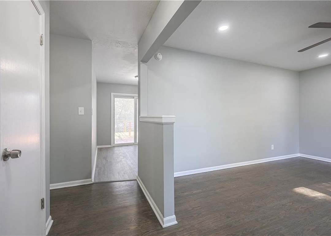 13723 Parker Avenue — photo 6