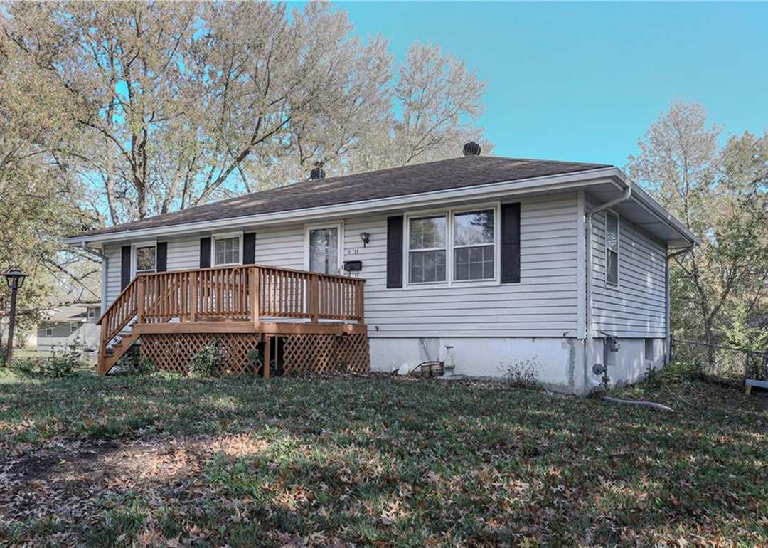 13723 Parker Avenue — photo 9