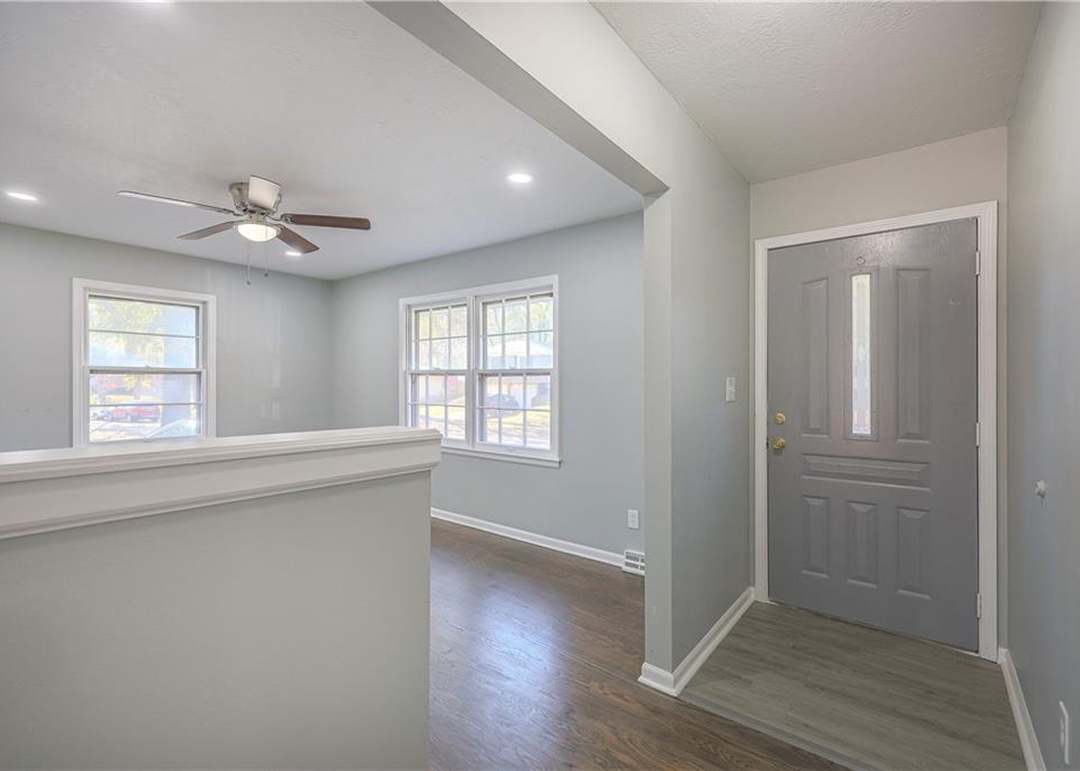 13723 Parker Avenue — photo 11