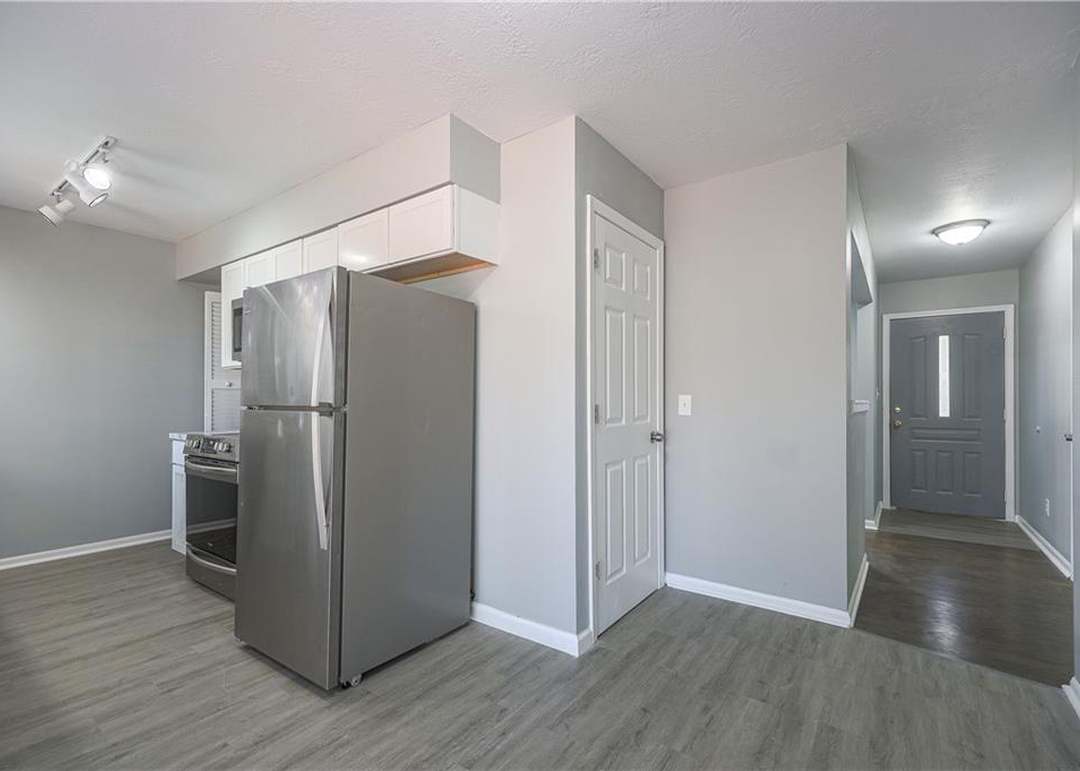 13723 Parker Avenue — photo 14