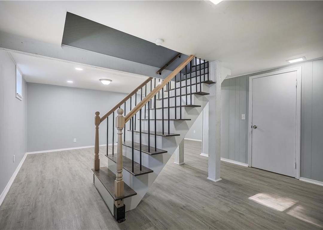 13723 Parker Avenue — photo 23