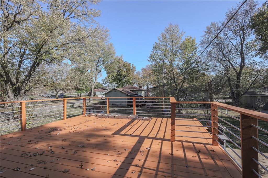 13723 Parker Avenue — photo 28