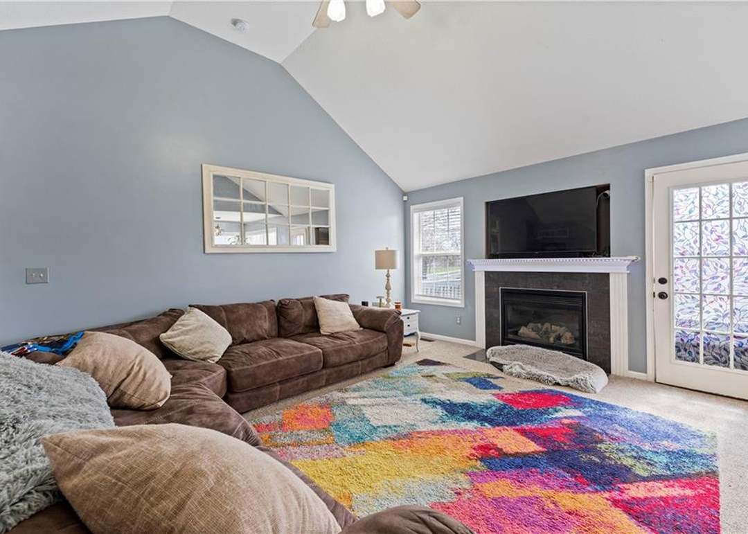 13733 Lawrence Avenue — photo 12